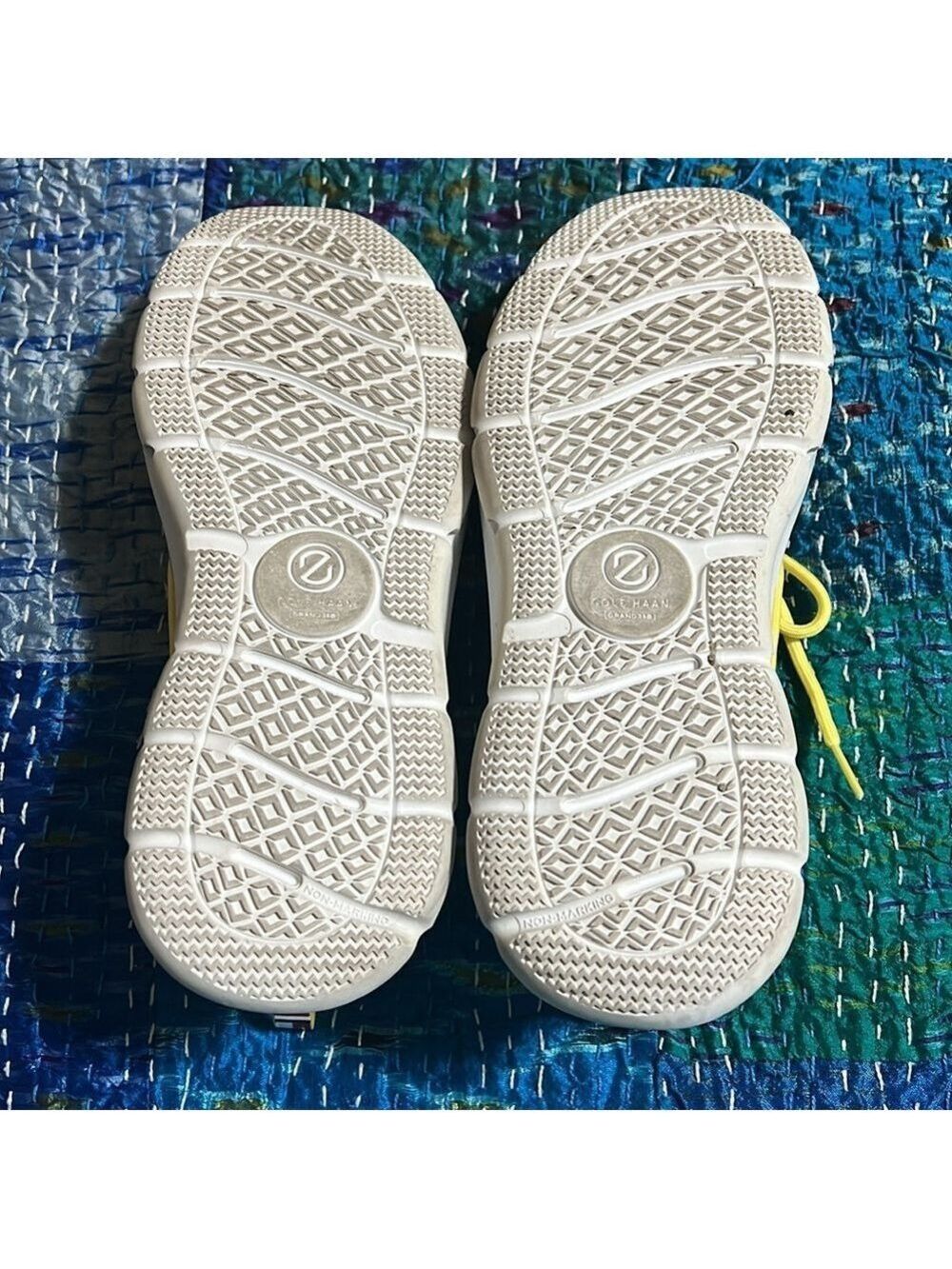 COLE HAAN ZEROGRAND yellow Regatta boat shoes. 9.5B. - Picture 4 of 9